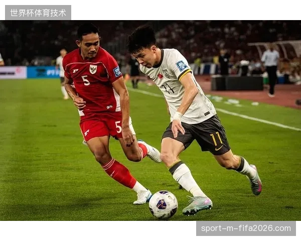 中国男足客场不敌印尼队，遭遇四连败后提前一轮无缘2026年美加墨世界杯
